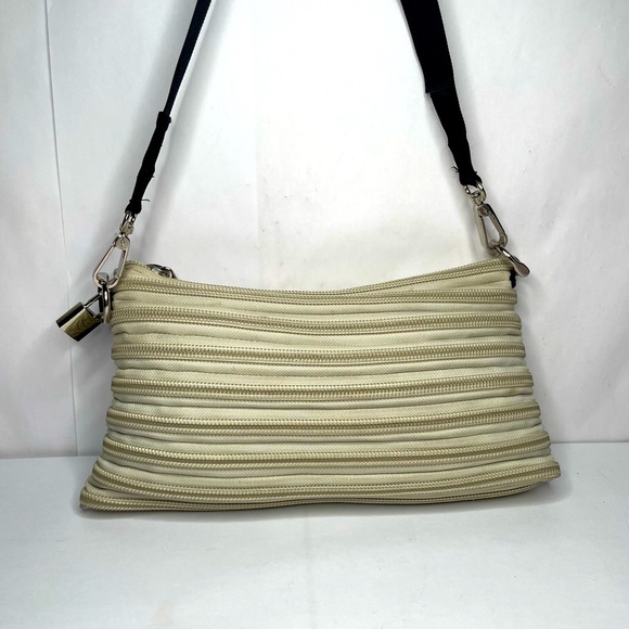 Classic BAM BAG Zip Beige Lock Key Adjustable Shoulder Bag - Picture 3 of 12